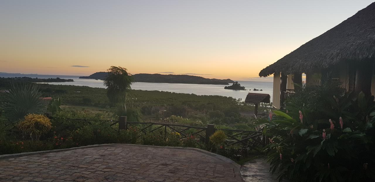 Villa Nosy Detente Bagian luar foto